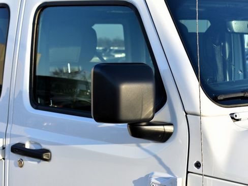 Used 2023 Jeep Wrangler Sahara 4xe w/ Cold Weather Group image 8