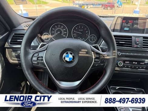 Used 2018 BMW 330i Sedan w/ Convenience Package RWD image 16