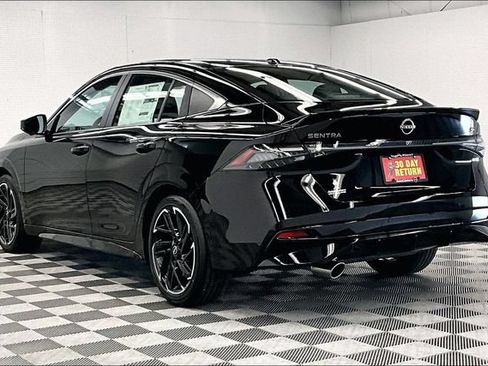 New 2026 Nissan Sentra SR w/ SR Premium Package FWD image 4