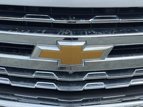 Used 2019 Chevrolet Silverado 1500 LTZ w/ LTZ Premium Package AWD/4WD image 28