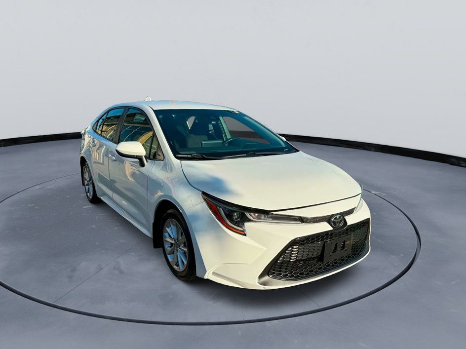 Used 2021 Toyota Corolla LE w/ LE Convenience Package FWD image 4