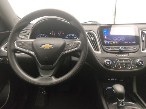 Used 2022 Chevrolet Malibu LT FWD image 22