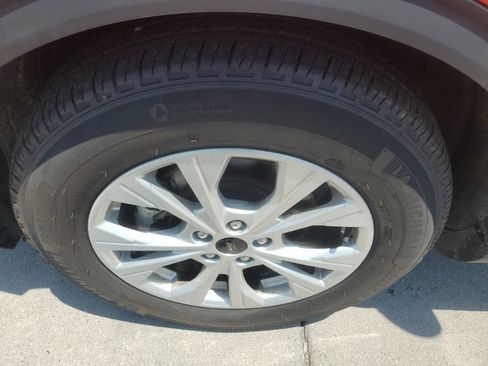 Used 2024 Ford Escape Active w/ Tech Pack #2 FWD image 11