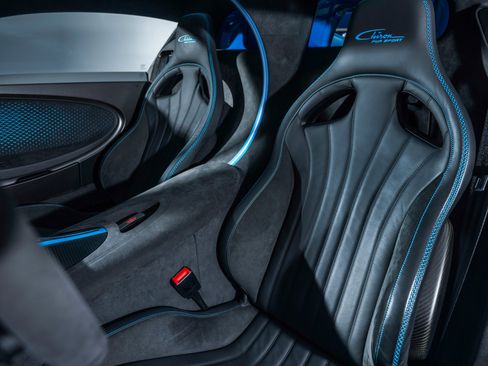 Used 2021 Bugatti Chiron Pur Sport image 62