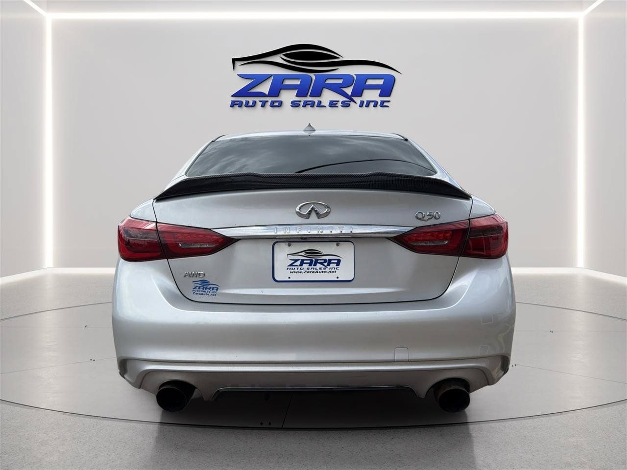 Used 2018 INFINITI Q50 Luxe w/ Essential Package (3.0T Luxe) AWD/4WD image 6