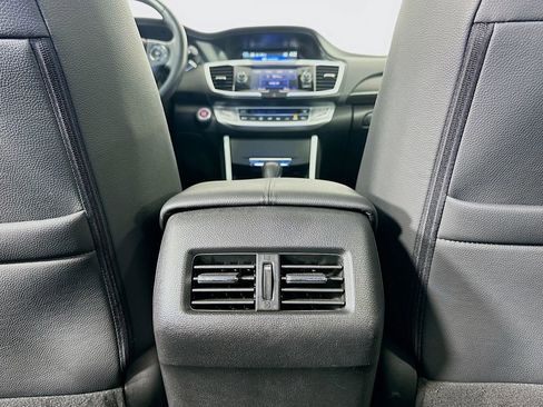 Used 2015 Honda Accord EX-L image 26