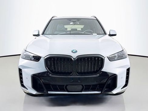 New 2026 BMW X5 xDrive50e w/ M Sport Package AWD/4WD image 2