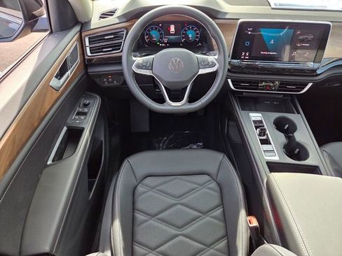 New 2026 Volkswagen Atlas SE FWD image 9