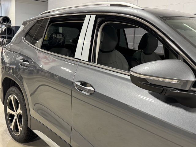 New 2026 Volkswagen Tiguan SE AWD/4WD image 8