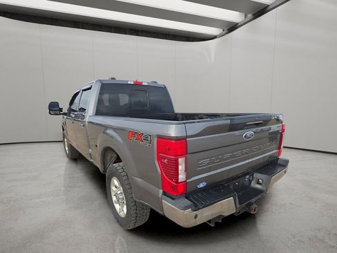 Used 2021 Ford F250 Lariat w/ Lariat Ultimate Package AWD/4WD image 3