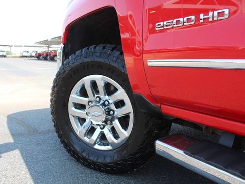 Used 2019 Chevrolet Silverado 2500 LTZ w/ Duramax Plus Package AWD/4WD image 11