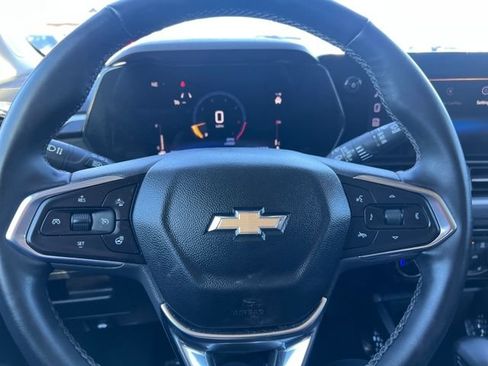 Used 2024 Chevrolet TrailBlazer LT w/ LT Cold Weather Package AWD/4WD image 26