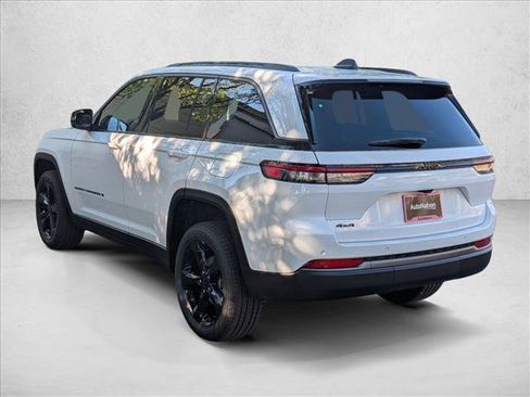 New 2026 Jeep Grand Cherokee Limited w/ Limited Altitude Package AWD/4WD image 8