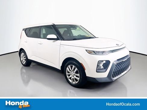 Used 2020 Kia Soul LX FWD image 1