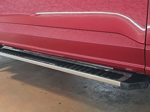 Used 2023 Ford F150 Lariat w/ Trailer Tow Package image 11