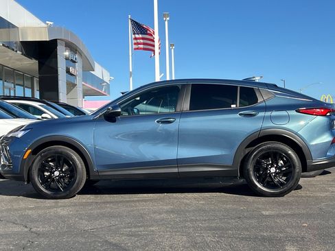 Used 2025 Buick Envista Preferred w/ Convenience I Package image 7