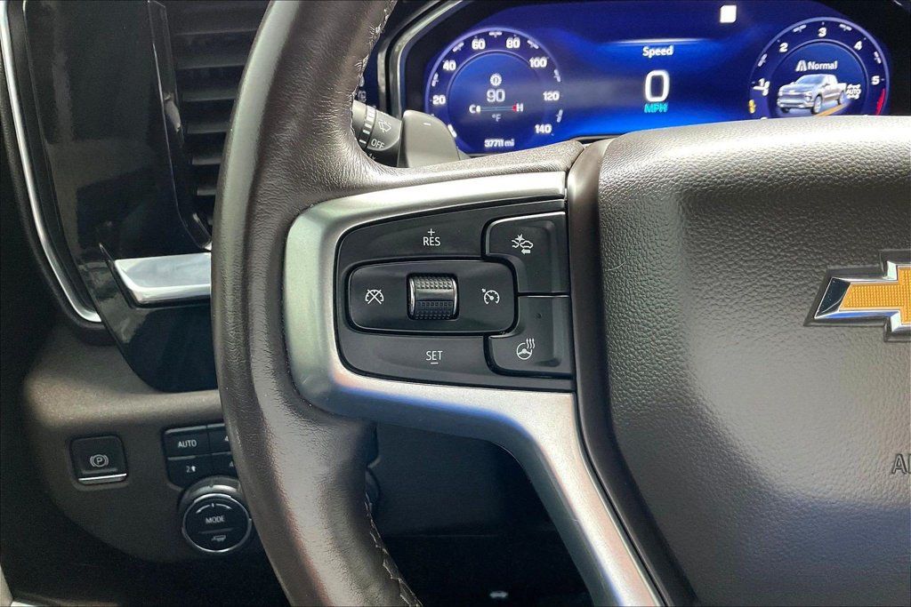 Used 2023 Chevrolet Silverado 1500 LTZ AWD/4WD image 15