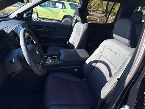 Certified 2026 Honda Ridgeline Black Edition image 13