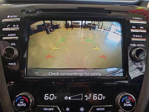 Used 2024 Nissan Murano SV w/ SV Midnight Edition Package image 23