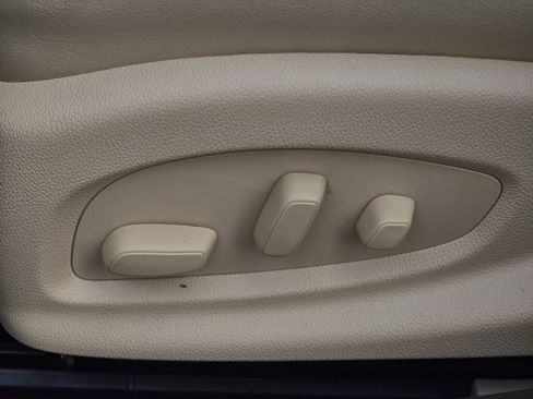 Used 2018 Cadillac CTS Luxury image 27