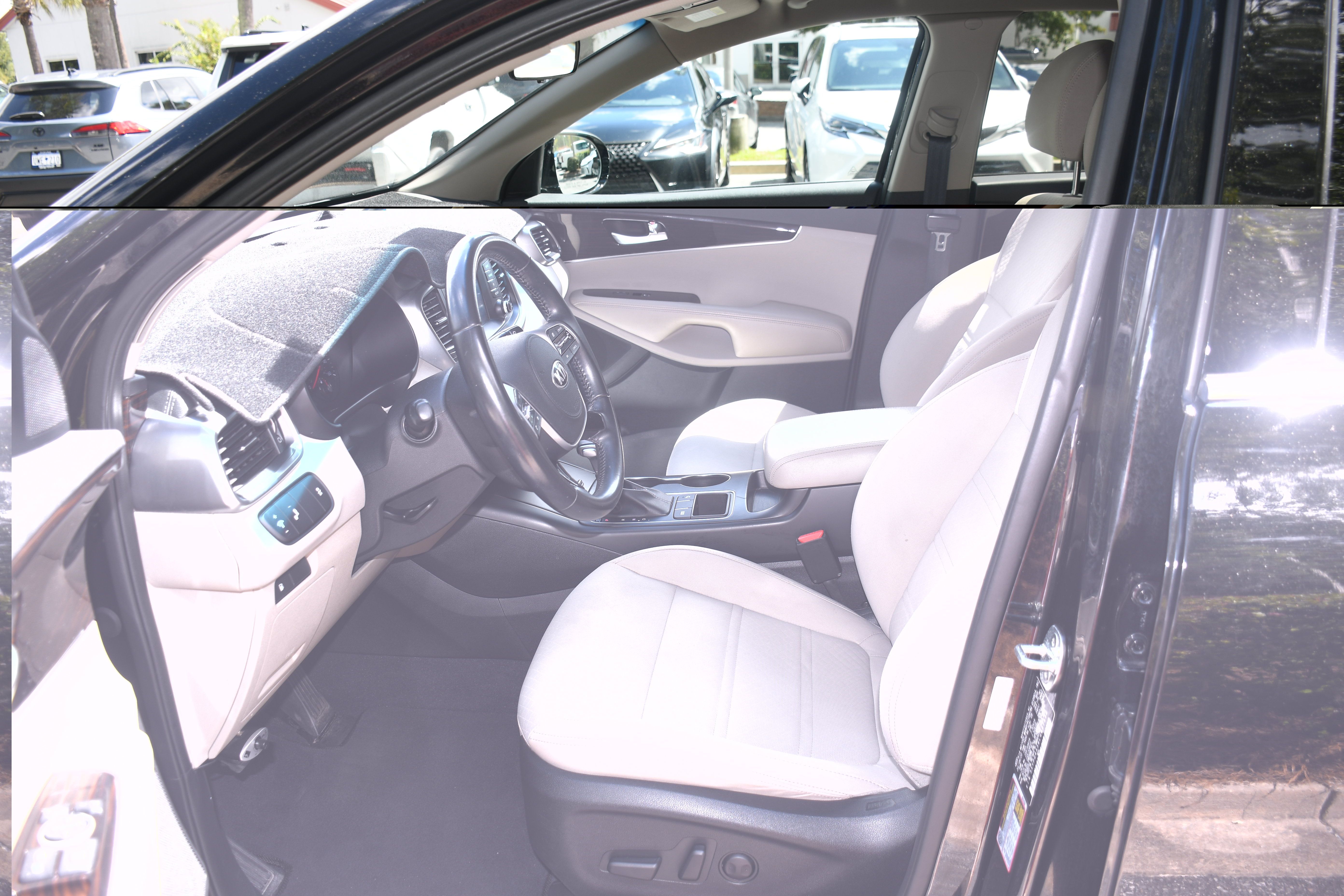 Used 2020 Kia Sorento S FWD image 7