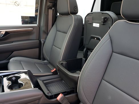 New 2026 Chevrolet Tahoe Premier w/ Sun And Tow Package image 29