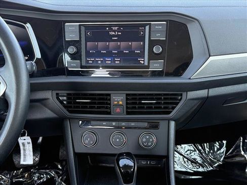 Used 2024 Volkswagen Jetta S FWD image 17