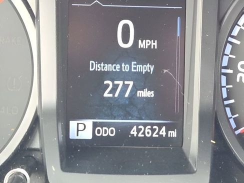 Used 2023 Toyota Tacoma SR image 25