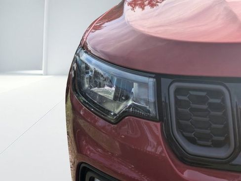New 2026 Jeep Compass Latitude w/ Sun and Sound Group AWD/4WD image 8