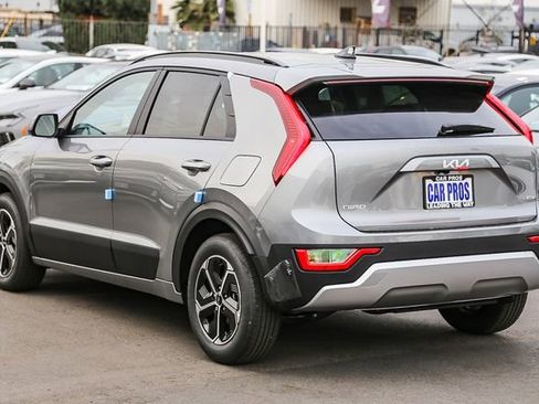 New 2026 Kia Niro LX FWD image 7