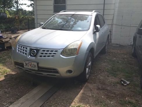 Used 2008 Nissan Rogue SL AWD/4WD image 2