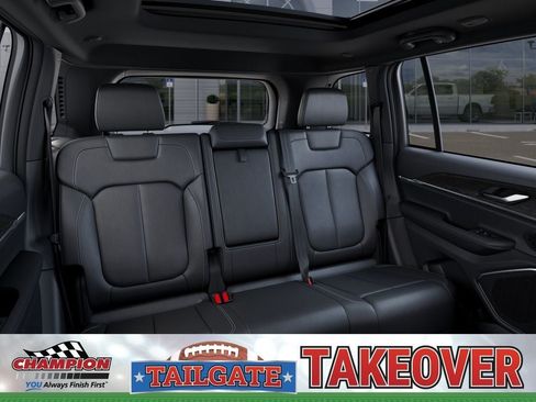 New 2026 Jeep Grand Cherokee Limited w/ Limited Altitude Package AWD/4WD image 15