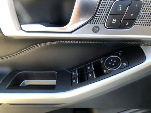 Used 2021 Ford Explorer Limited w/ Equipment Group 301A image 13