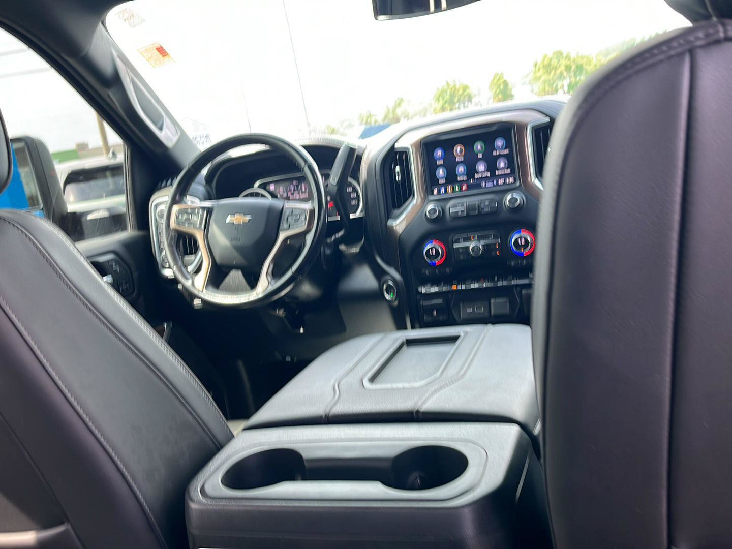 Used 2022 Chevrolet Silverado 3500 High Country w/ Safety Package II AWD/4WD image 28