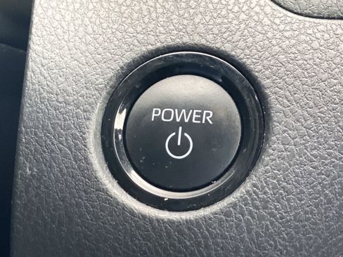 Used 2025 Toyota Camry SE FWD image 32