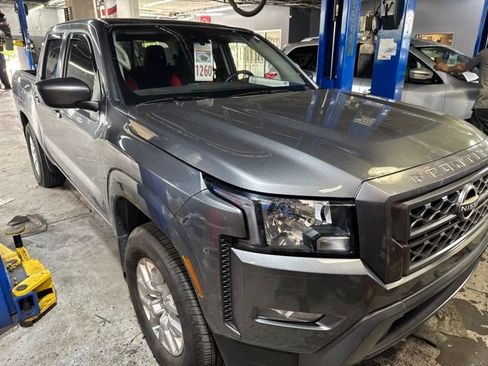 Used 2024 Nissan Frontier SV w/ SV Convenience Package RWD image 1