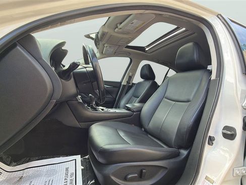 Used 2015 INFINITI Q50 AWD w/ Moonroof Package image 29