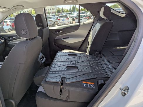 Certified 2022 Chevrolet Equinox LS w/ LPO, Floor Liner Package AWD/4WD image 30