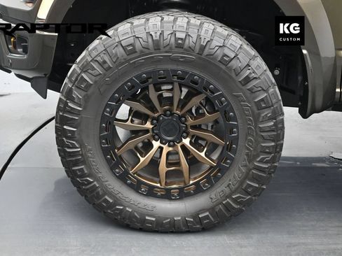 Used 2024 Ford F150 Raptor AWD/4WD image 24