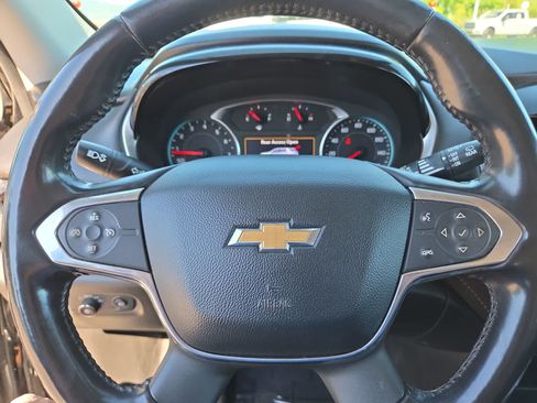 Used 2020 Chevrolet Traverse LT AWD/4WD image 23