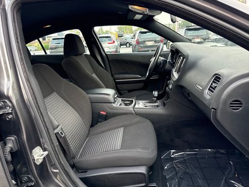 Used 2023 Dodge Charger SXT image 17
