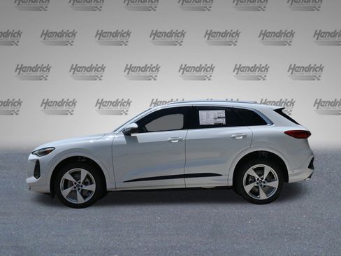 Used 2025 Audi Q5 Premium Plus image 6