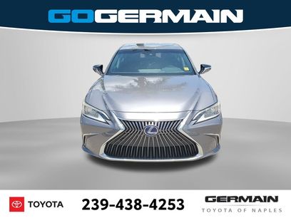 Used 2020 Lexus ES 300h w/ Premium Package