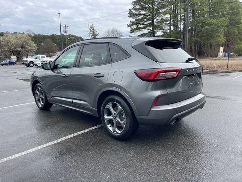 Used 2024 Ford Escape ST-Line w/ Cold Weather Package image 7