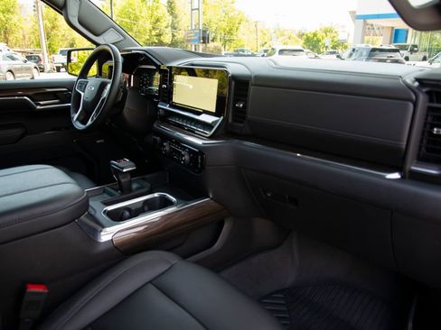 Used 2024 Chevrolet Silverado 1500 RST w/ All Star Edition Plus AWD/4WD image 18