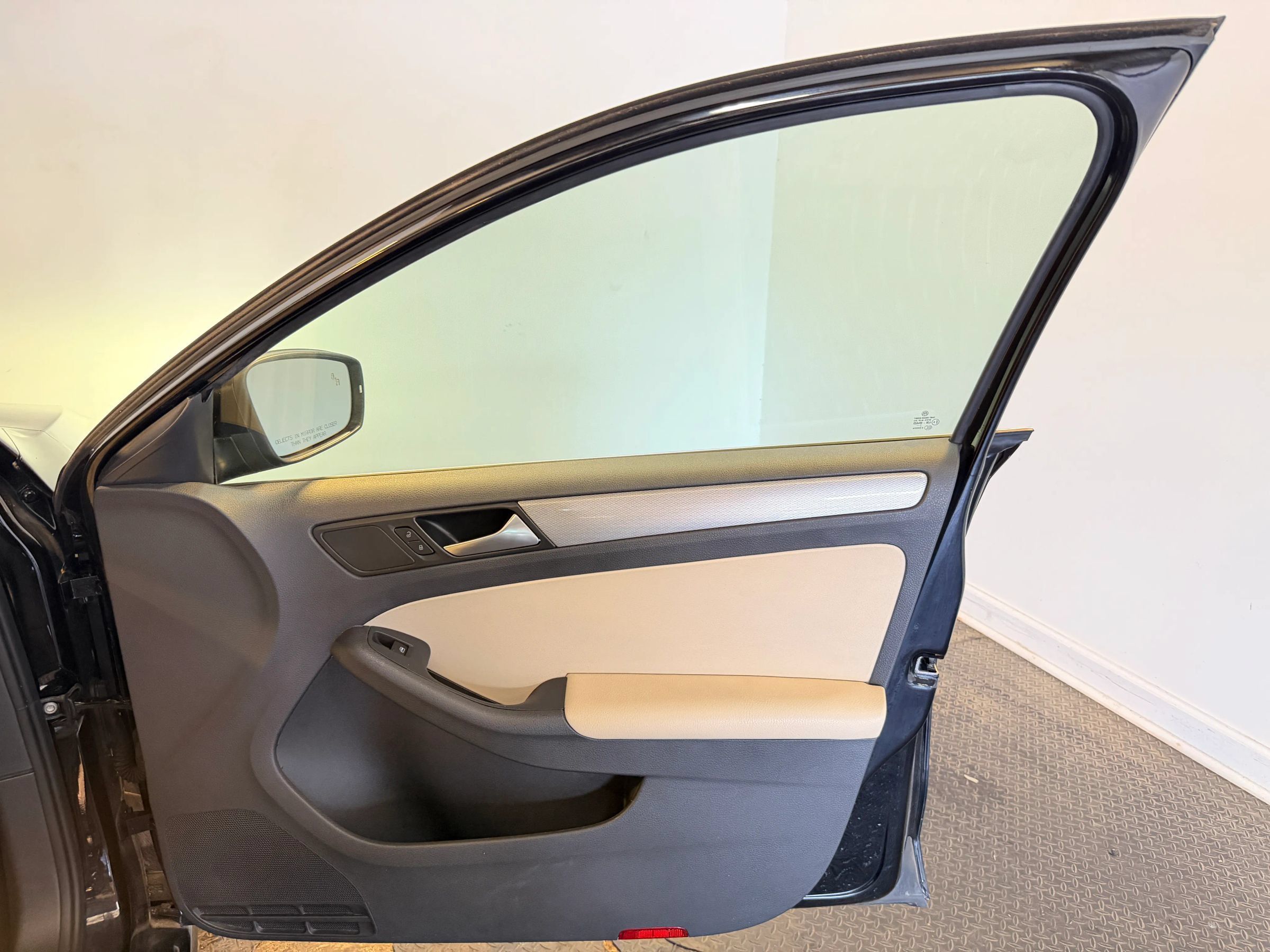 Used 2018 Volkswagen Jetta SE FWD image 26