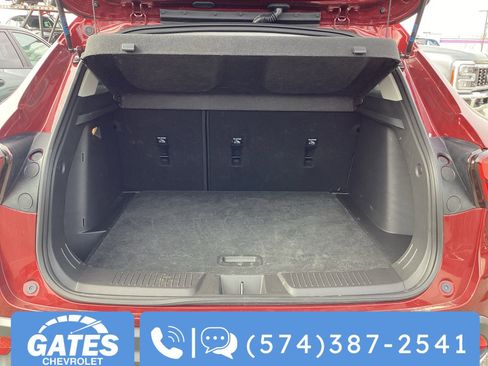 Used 2025 Chevrolet Trax LT image 12