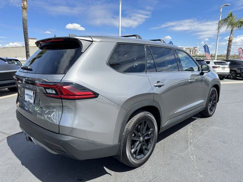 Used 2026 Toyota Grand Highlander Limited image 10