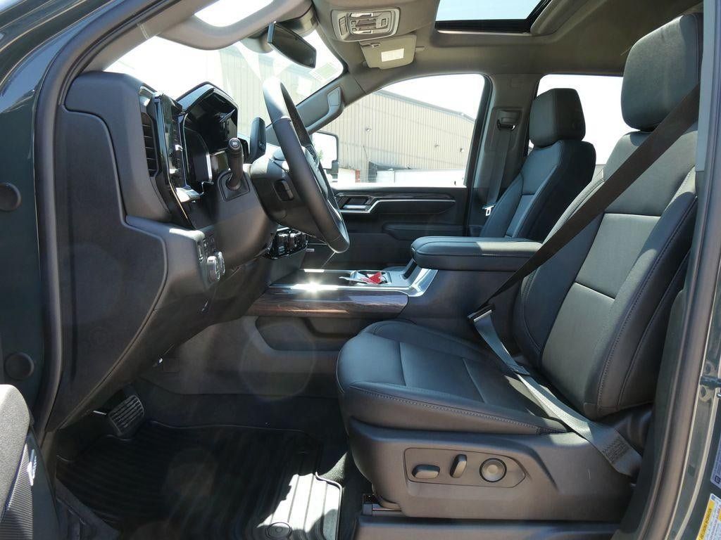 New 2026 Chevrolet Silverado 3500 LTZ w/ LTZ Plus Package AWD/4WD image 17