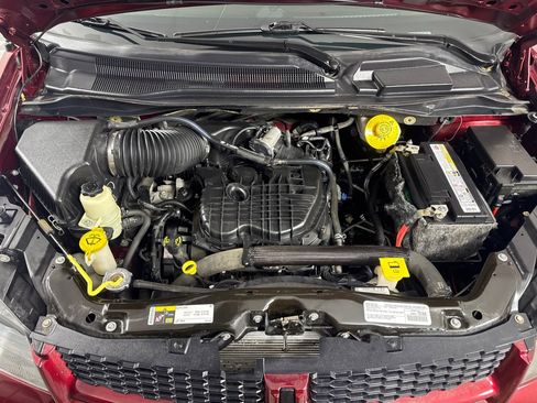 Used 2018 Dodge Grand Caravan GT image 27